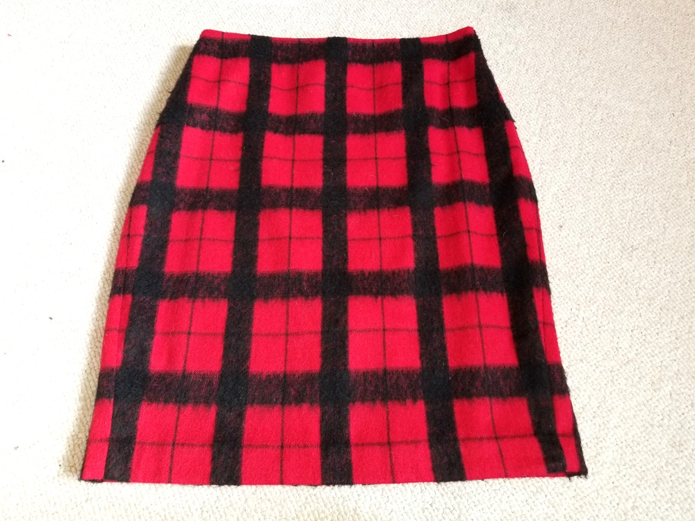 Womens Skirt-TALBOTS-red/black plaid wool blend lined Classic Preppy Old Money-8
